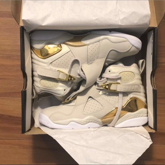 Jordan Shoes - NWT AIR JORDAN 8 Retro C&C “Trophy”